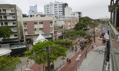 
          Imagem ilustrativa da imagem Beleza, segurança e arte na nova Rua da Lama
          