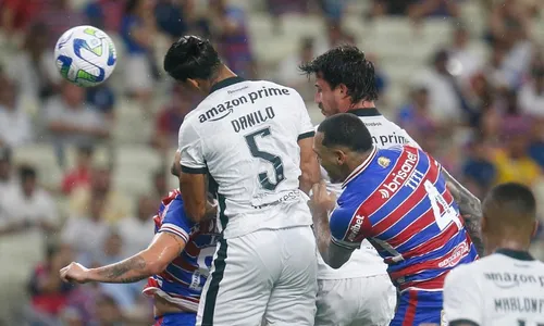 
          Imagem ilustrativa da imagem Botafogo empata contra o Fortaleza e perde chance de reassumir a liderança
          