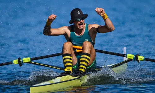 
          Imagem ilustrativa da imagem Brasil conquista ouro no remo depois de 36 anos de jejum no Pan
          