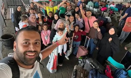 
          Imagem ilustrativa da imagem Brasileiros conseguem deixar a Faixa de Gaza e chegam ao Egito
          