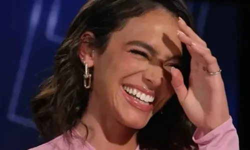 
          Imagem ilustrativa da imagem Bruna Marquezine ri ao falar sobre "livramento" e fãs relacionam momento a Neymar
          