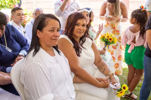 
          Imagem ilustrativa da imagem Camaragibe e São Lourenço promovem casamento coletivo para população LGBTQIAPN+
          