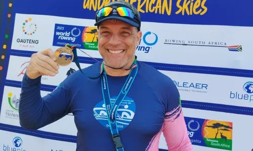 
          Imagem ilustrativa da imagem Campeão mundial de remo quer abrir portas para mais atletas na modalidade
          