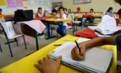 
          Imagem ilustrativa da imagem Cariacica terá 4 mil novas vagas na rede municipal de ensino em 2024
          