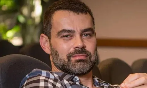 
          Imagem ilustrativa da imagem Carmo Dalla Vecchia nega 'cura gay' em novela e diz ter vergonha de beijar homem
          