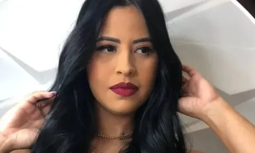 
          Imagem ilustrativa da imagem Carolayne: mãe nega que filha tenha sido morta por não abrir vidro e fala em ameaça
          