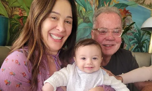 
          Imagem ilustrativa da imagem Claudia Raia posta foto com Luca e Luiz Fernando Guimarães no aniversário do ator
          