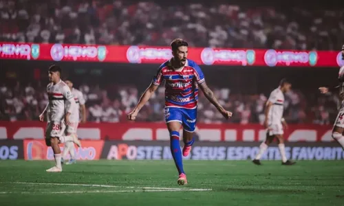 
          Imagem ilustrativa da imagem Com time reserva, São Paulo é derrotado em casa pelo Fortaleza
          