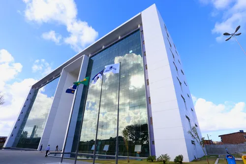 
          Imagem ilustrativa da imagem Compesa abre seleção para estágio remunerado
          