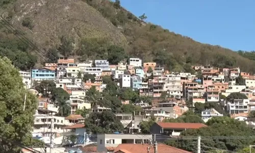 
          Imagem ilustrativa da imagem Confronto entre traficantes e policiais termina com dois mortos em Vitória
          