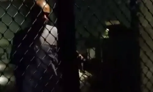 
          Imagem ilustrativa da imagem Confusão entre entregador e porteiro na Zona Sul do Recife gera tumulto
          