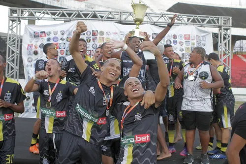 
          Imagem ilustrativa da imagem Conheça os campeões do Recife Bom de Bola 2023
          