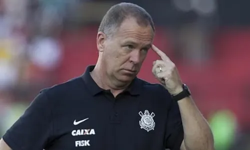
          Imagem ilustrativa da imagem Corinthians marca encontro com Mano e técnico se aproxima de novo retorno
          