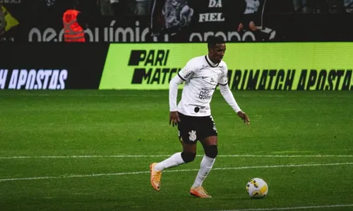 
          Imagem ilustrativa da imagem Corinthians negocia retorno do zagueiro Robert Renan por empréstimo
          