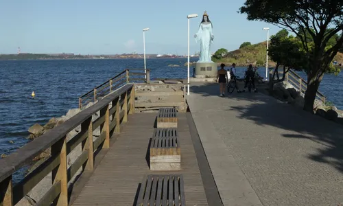 
          Imagem ilustrativa da imagem Corpo é encontrado boiando perto do Píer de Iemanjá, em Camburi
          