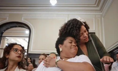 
          Imagem ilustrativa da imagem Defesa de Sarí Gaspar quer anulação da pena na trágica morte de Miguel
          