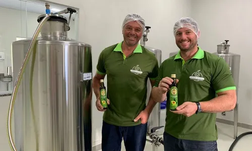 
          Imagem ilustrativa da imagem Descarte de abacate vira azeite de sucesso
          