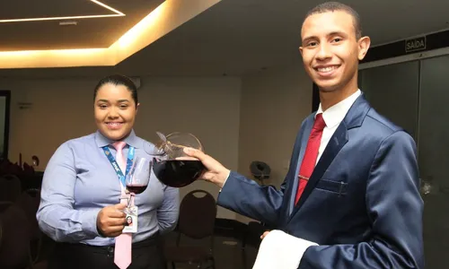 
          Imagem ilustrativa da imagem Disputa para eleger melhor cabeleireiro e cozinheiro
          