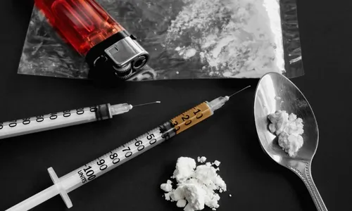 
          Imagem ilustrativa da imagem Drogas aprisionam a mente
          