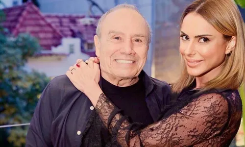 
          Imagem ilustrativa da imagem 'Ele está fraquinho', diz mulher de Stênio Garcia após nova internação em hospital
          