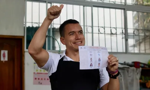 
          Imagem ilustrativa da imagem Empresário Daniel Noboa é eleito presidente do Equador
          