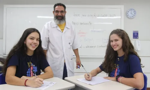 
          Imagem ilustrativa da imagem Enem 2023: Professores apontam quais são os temas mais cotados para a Redação
          