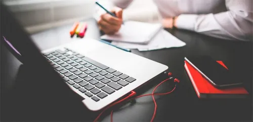 
          Imagem ilustrativa da imagem Enem tem questões sobre racismo, ditadura, Simone Biles e Israel. Veja temas
          