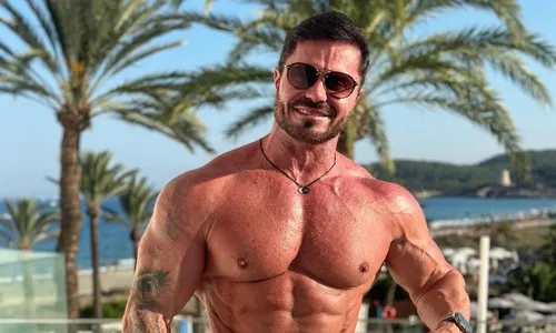 
          Imagem ilustrativa da imagem Entenda a investigação que envolve o influencer fitness Renato Cariani
          