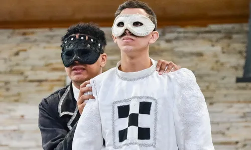 
          Imagem ilustrativa da imagem Esperança e amor em nova música de Alison e Vitória
          