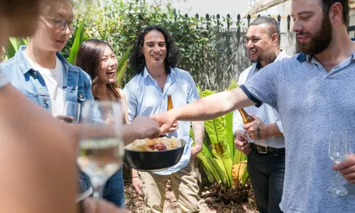 
          Imagem ilustrativa da imagem Está tudo liberado na festa da empresa? Veja dicas e direitos
          