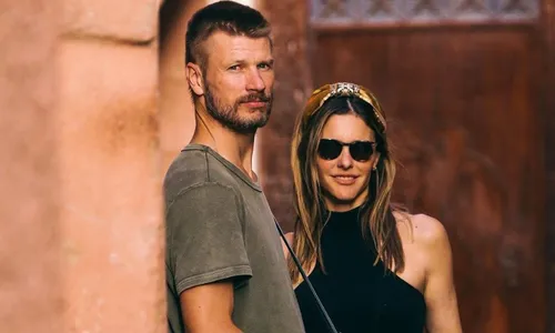 
          Imagem ilustrativa da imagem Estratégias para não cair na rotina e manter a chama da paixão
          