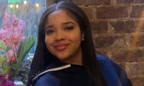 
          Imagem ilustrativa da imagem Estudante é condenada à prisão em Dubai por encostar em agente do aeroporto
          