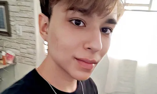 
          Imagem ilustrativa da imagem Fã de Taylor Swift levou 23 facadas até morrer, diz laudo da polícia
          