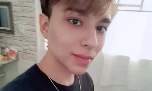 
          Imagem ilustrativa da imagem Fã de Taylor Swift que estava no Rio para show é morto a facadas em assalto
          