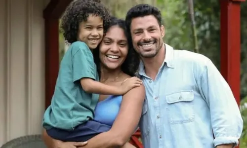 
          Imagem ilustrativa da imagem “Fala que vou ser galã igual ao tio Cauã!”, diz ator mirim
          