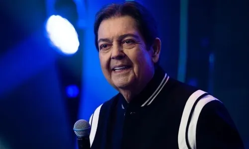 
          Imagem ilustrativa da imagem Faustão tem alta após internação para avaliar possível rejeição de novo coração
          