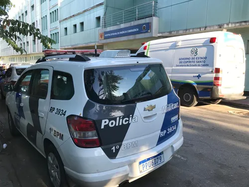 
          Imagem ilustrativa da imagem Feirante é baleado de raspão na cabeça em Itapuã
          