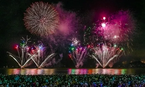 
          Imagem ilustrativa da imagem Festas antecipadas e shows nacionais para o Réveillon no ES
          