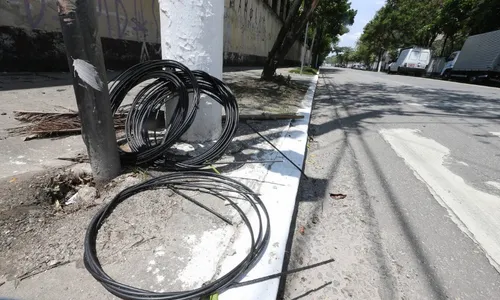 
          Imagem ilustrativa da imagem Fios roubados no ES somam mais de 300 quilômetros em um ano
          