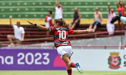 
          Imagem ilustrativa da imagem Flamengo supera Botafogo e fatura primeira edição da Copinha Feminina
          