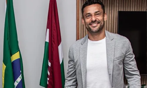 
          Imagem ilustrativa da imagem Fred, do Fluminense, é assaltado e tem carro roubado no Rio
          