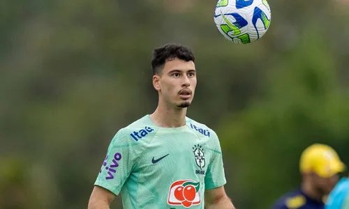 
          Imagem ilustrativa da imagem 'Gabriel Jesus é um dos melhores centroavantes do mundo', diz Martinelli
          