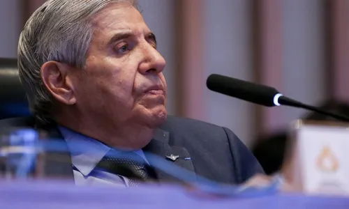 
          Imagem ilustrativa da imagem General Heleno começa a depor na CPMI dos atos radicais de 8 de janeiro
          