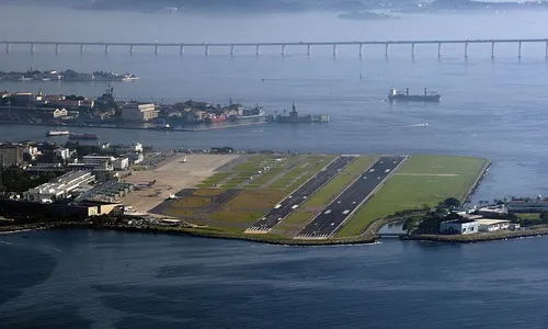 
          Imagem ilustrativa da imagem Grupo de Trabalho pode reverter redução de voos de Vitória para o Rio de Janeiro
          