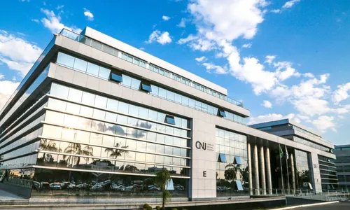 
          Imagem ilustrativa da imagem Histórico, mas ainda abaixo
          