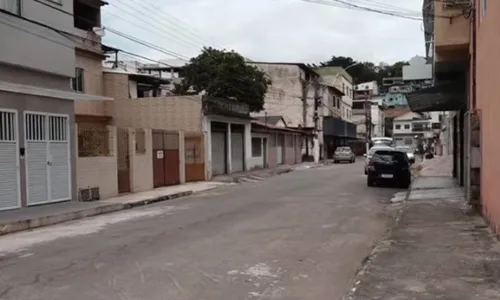 
          Imagem ilustrativa da imagem Homem é esfaqueado após correr de assalto em Vila Velha
          