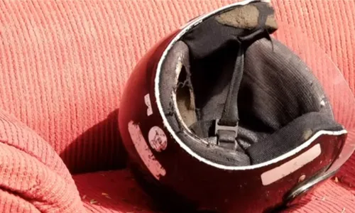 
          Imagem ilustrativa da imagem Homem é preso após agredir mulher com capacete em Cariacica
          