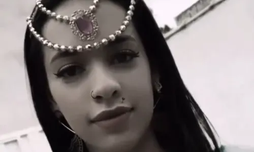 
          Imagem ilustrativa da imagem Homem mata vizinha a facadas após se irritar com atendimento do Samu à avó dela
          