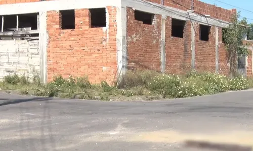 
          Imagem ilustrativa da imagem Homem não volta de "saidinha" e é executado com 29 tiros na Serra
          