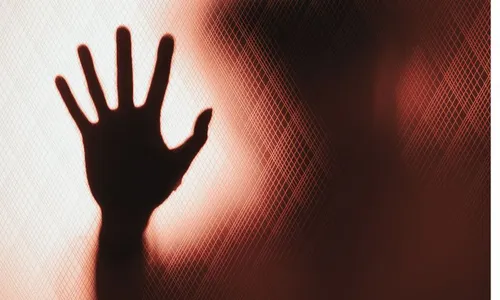 
          Imagem ilustrativa da imagem Homens cada vez mais audaciosos na morte de companheiras em Pernambuco
          